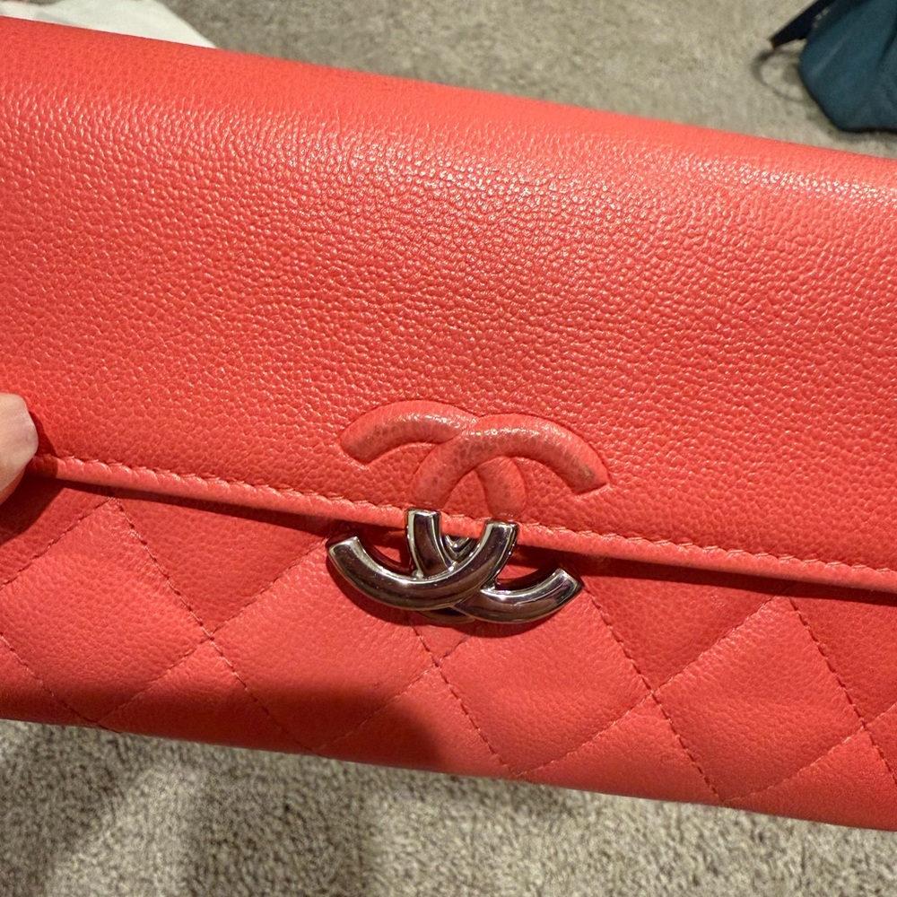 Authentic Chanel Wallet. Serial number intact + paperwork - Picture 9 of 16